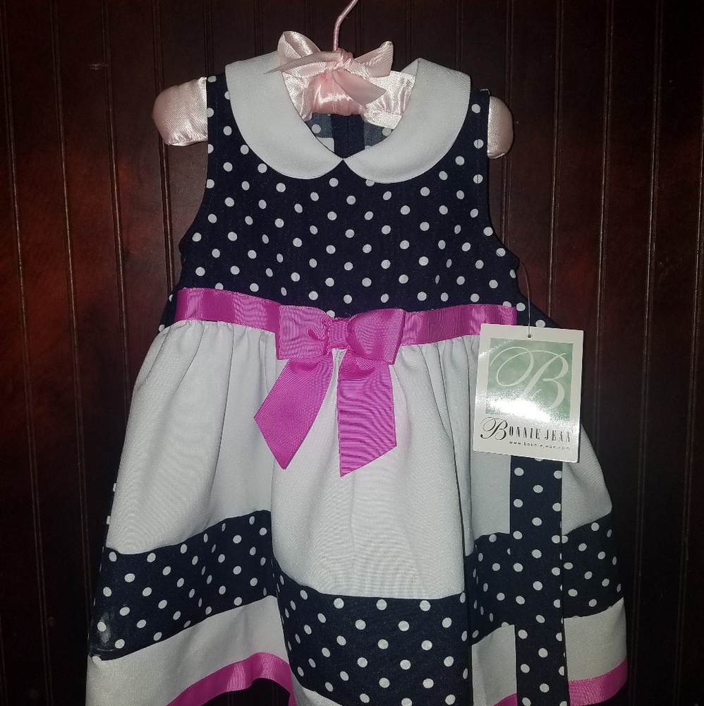 Super cute 50s style toddler polka dot dress.
